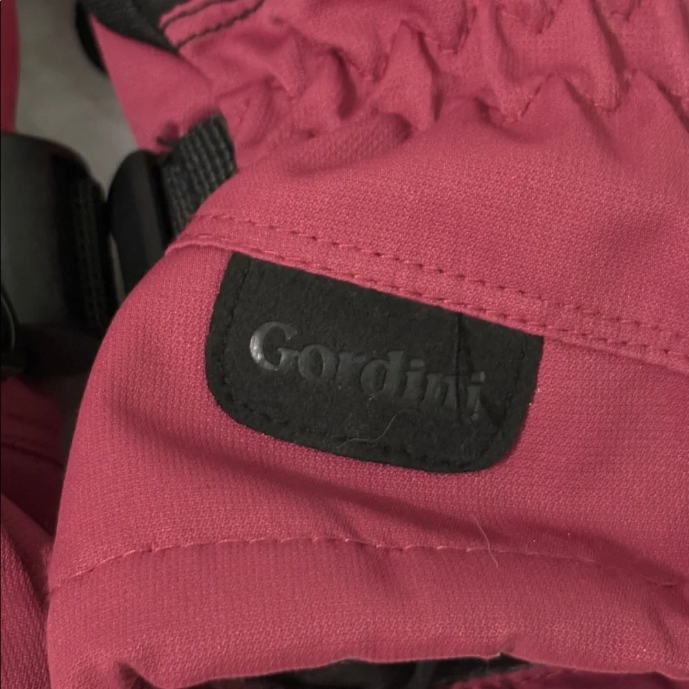 Gordini XS women’s pink and Black Winter Gloves